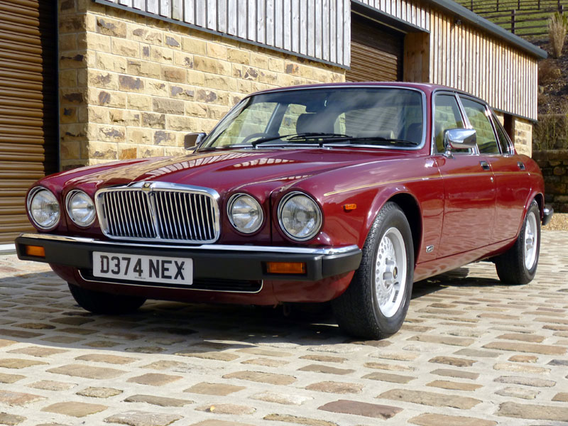 Lot 89 - 1986 Jaguar XJ6 4.2