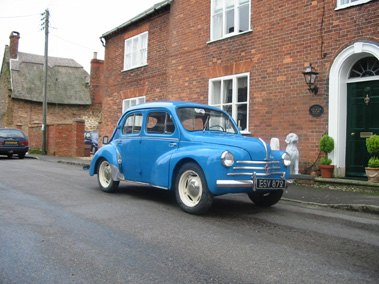 Lot 93 - 1956 Renault 4CV