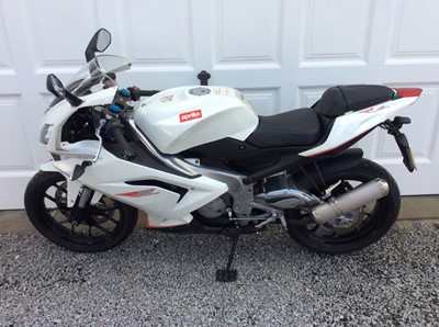 Lot 77 - 2012 Aprilia RS125