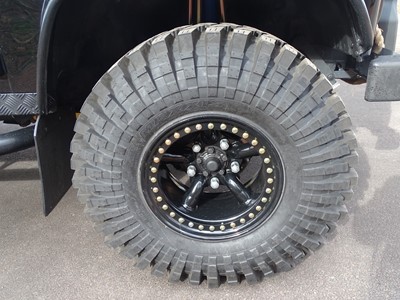 Lot 322 - 2007 Land Rover Defender 110 2.4 TDCi XS Double Cab Pickup