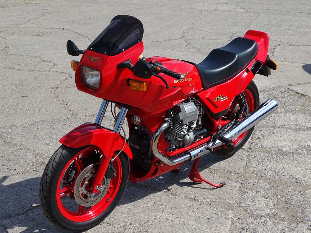Lot 237 - 1994 Moto Guzzi 1000 Le Mans V Ultima Edizione