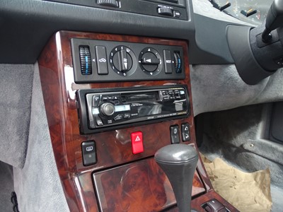 Lot 362 - 1991 Mercedes-Benz SL 500