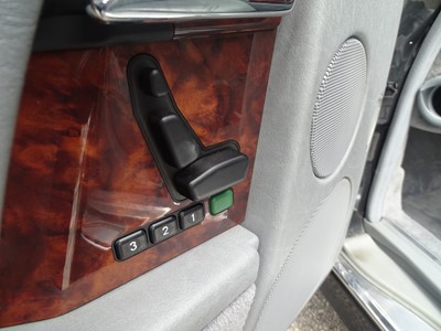 Lot 362 - 1991 Mercedes-Benz SL 500