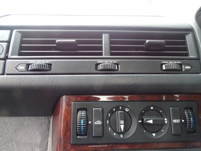 Lot 362 - 1991 Mercedes-Benz SL 500