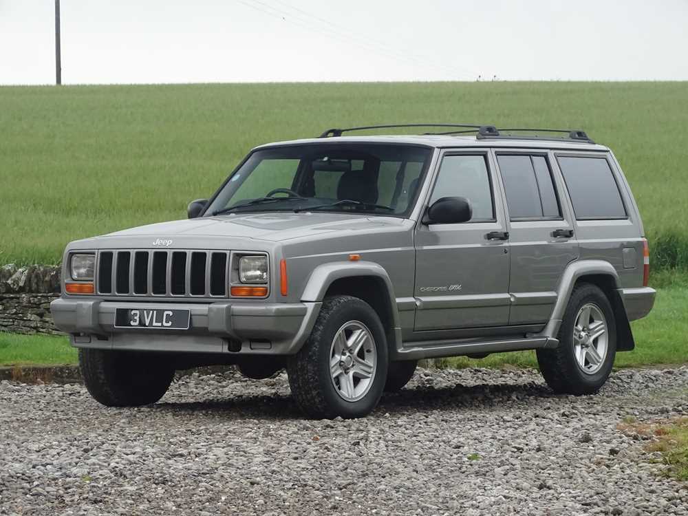 Lot 348 - 2000 Jeep Cherokee 4.0 Classic