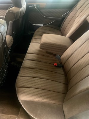 Lot 371 - 1984 Mercedes-Benz 280 SE