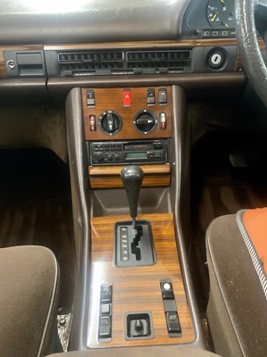 Lot 371 - 1984 Mercedes-Benz 280 SE