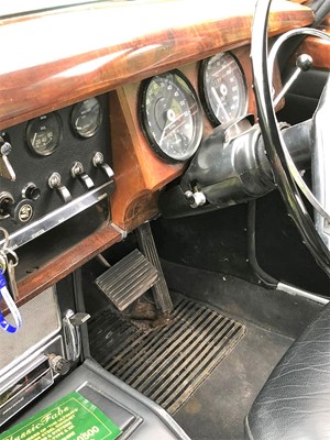 Lot 372 - 1968 Jaguar 340