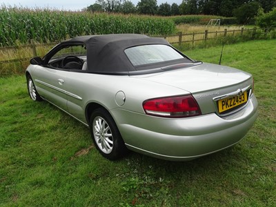 Lot 320 - 2002 Chrysler Sebring 2.7 LXi Convertible