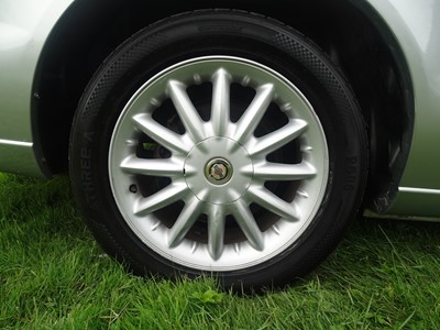 Lot 320 - 2002 Chrysler Sebring 2.7 LXi Convertible