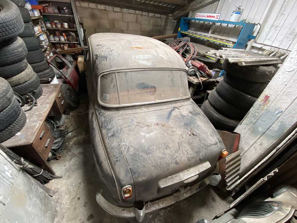 Lot 317 - 1959 Rover 80