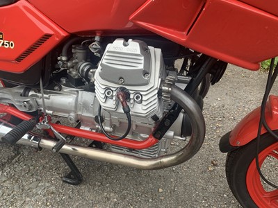 Lot 213 - 1993 Moto Guzzi Targa 750