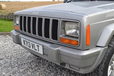 Lot 330 - 2000 Jeep Cherokee 4.0 Classic