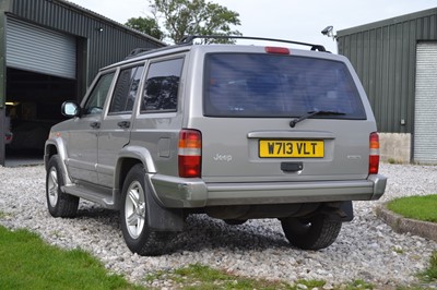 Lot 330 - 2000 Jeep Cherokee 4.0 Classic