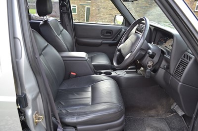Lot 330 - 2000 Jeep Cherokee 4.0 Classic