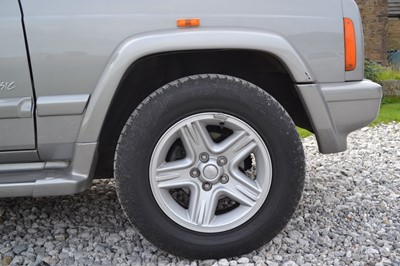 Lot 330 - 2000 Jeep Cherokee 4.0 Classic