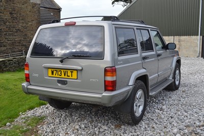 Lot 330 - 2000 Jeep Cherokee 4.0 Classic