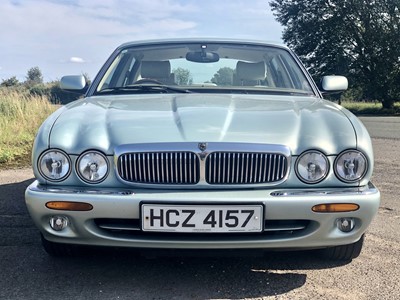 Lot 349 - 1999 Jaguar XJ8 4.0 Sovereign