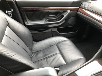 Lot 375 - 2001 BMW 740i