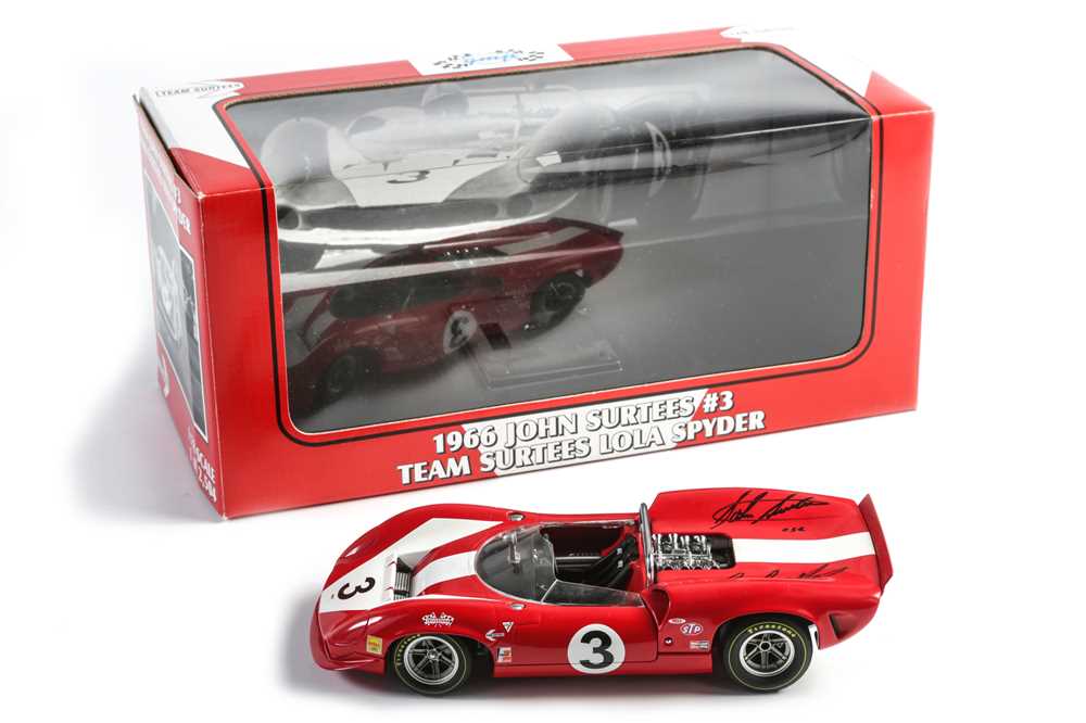 Lot 669 - Signed GMP 1:18 Scale 1966 ‘Team Surtees’ Lola T70 Spyder Model