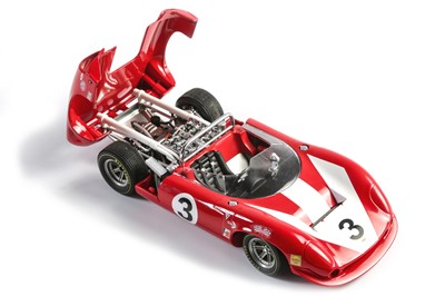 Lot 669 - Signed GMP 1:18 Scale 1966 ‘Team Surtees’ Lola T70 Spyder Model