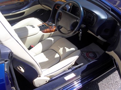 Lot 12 - 1998 Aston Martin DB7 Volante