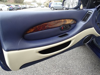 Lot 12 - 1998 Aston Martin DB7 Volante