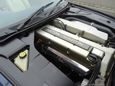 Lot 12 - 1998 Aston Martin DB7 Volante