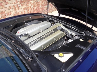 Lot 12 - 1998 Aston Martin DB7 Volante