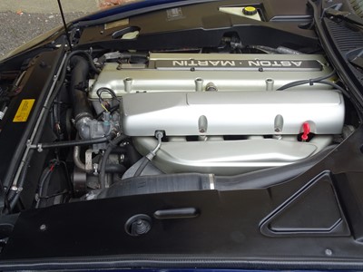 Lot 12 - 1998 Aston Martin DB7 Volante