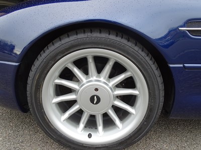 Lot 12 - 1998 Aston Martin DB7 Volante