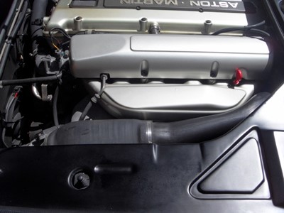 Lot 12 - 1998 Aston Martin DB7 Volante
