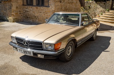 Lot 14 - 1981 Mercedes-Benz 500 SL