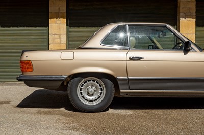 Lot 14 - 1981 Mercedes-Benz 500 SL