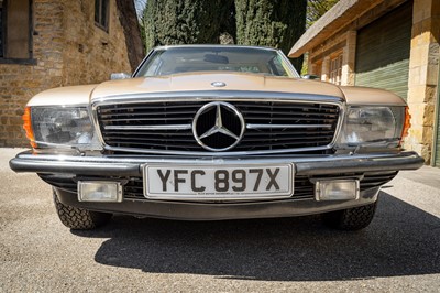 Lot 14 - 1981 Mercedes-Benz 500 SL