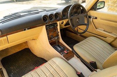 Lot 14 - 1981 Mercedes-Benz 500 SL