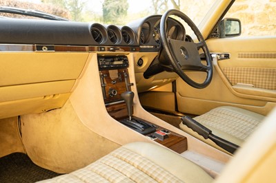 Lot 14 - 1981 Mercedes-Benz 500 SL
