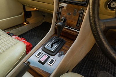 Lot 14 - 1981 Mercedes-Benz 500 SL