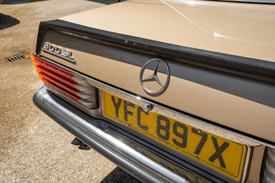 Lot 14 - 1981 Mercedes-Benz 500 SL