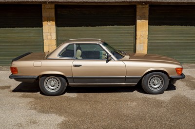 Lot 14 - 1981 Mercedes-Benz 500 SL