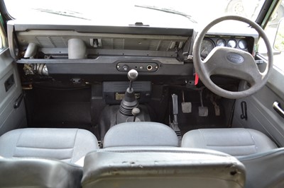 Lot 98 - 2001 Land Rover Defender 90 TD5