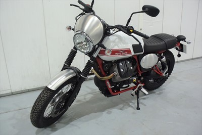 Lot 100 - 2016 Moto Guzzi V7 Stornello