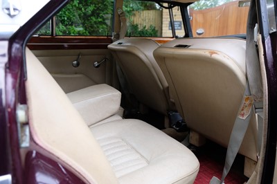 Lot 325 - 1967 Rover P5 Coupe