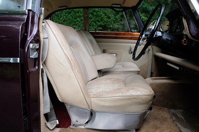 Lot 325 - 1967 Rover P5 Coupe