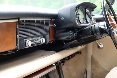 Lot 325 - 1967 Rover P5 Coupe