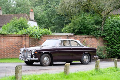 Lot 325 - 1967 Rover P5 Coupe