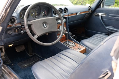 Lot 88 - 1983 Mercedes-Benz 380SL
