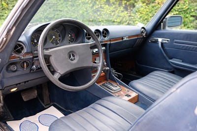 Lot 88 - 1983 Mercedes-Benz 380SL