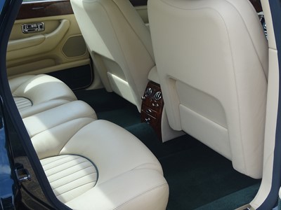 Lot 110 - 2001 Bentley Arnage Red Label