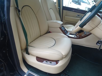 Lot 110 - 2001 Bentley Arnage Red Label